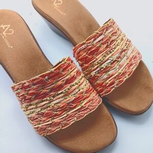 EuC A2 Aerosoles Multi Pink/Gold Slide Sandals Sz 9